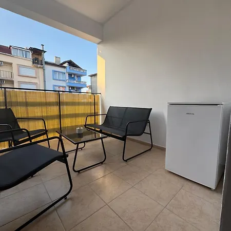 By The Sea Apartman *