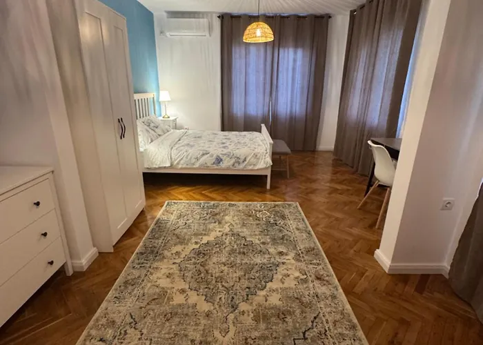 By The Sea 普里莫尔斯科